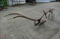 DILLING HORSE DRAWN PLOUGH (9) - 6