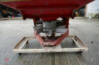 KRM BL600 FERT SPINNER (18) - 11