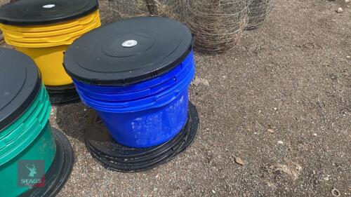 4 BLUE TUBS WITH LIDS