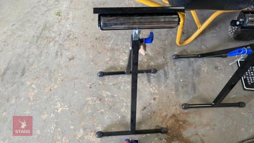 TELESCOPIC ROLLER STAND