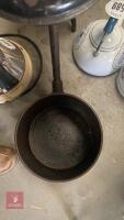 CAST IRON POT - 3