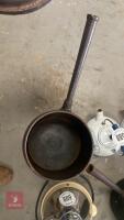 CAST IRON POT - 2