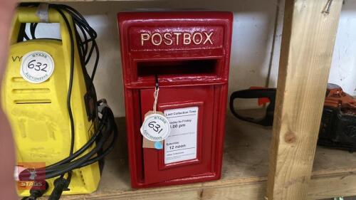 CAST IRON POST BOX C/W 2 KEYS