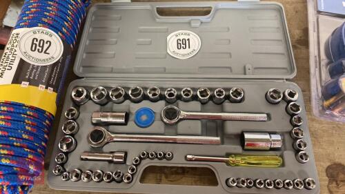 SOCKET SET