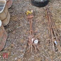 10 X FENCING STAKES