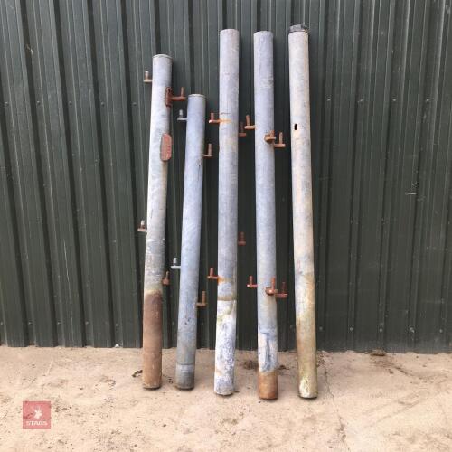 5 GALVANISED HANGING GATE POSTS