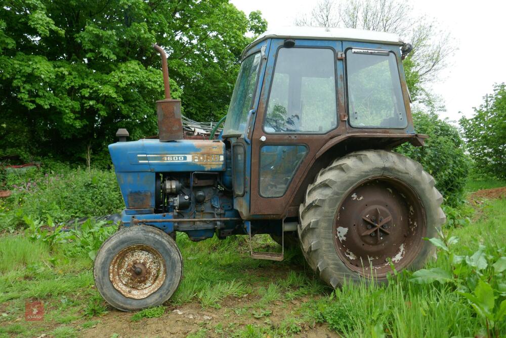 FORD 4600 2WD TRACTOR