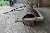 8FT CAMBRIDGE ROLLER - 2