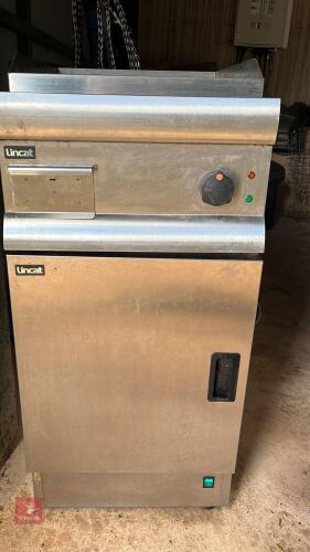 LINCAT GRIDDLE & WARMING OVEN