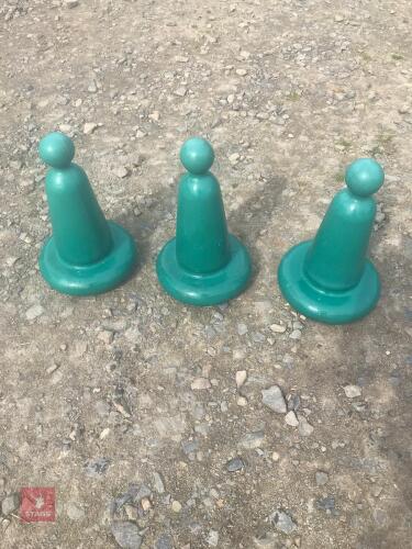 3 EQUESTRIAN/EVENTING MARKER CONES