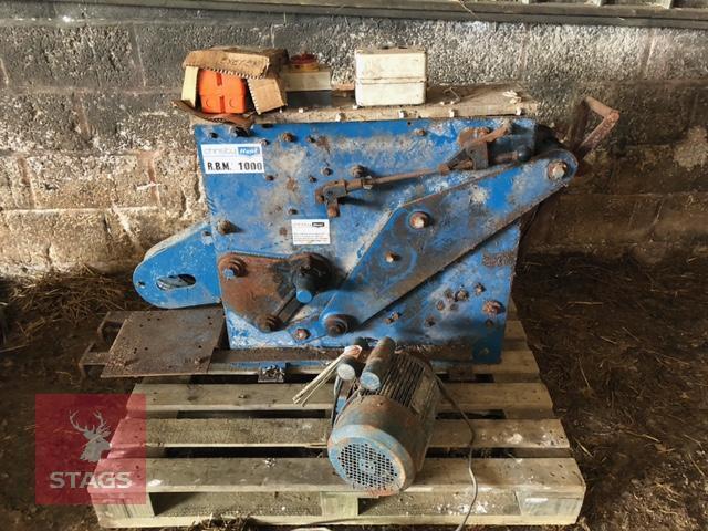 CHRISTY HUNT ELECTRIC ROLLER MILL