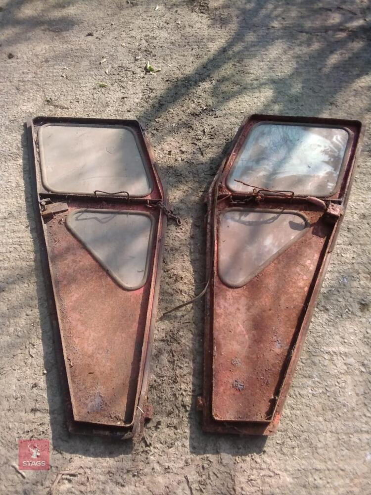 MASSEY FERGUSON 135 DUNCAN CAB DOORS