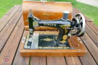 SINGER SEWING MACHINE - 4