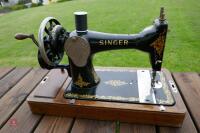 SINGER SEWING MACHINE - 5