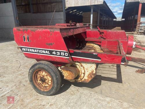 INTERNATIONAL 435D CONVENTIONAL BALER