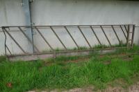 15' CATTLE DIAGONAL FEED BARRIER - 2