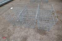 6 WIRE MESH HOOK OVER HAY RACKS - 3