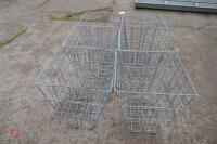 6 WIRE MESH HOOK OVER HAY RACKS - 4