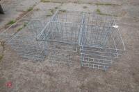 6 WIRE MESH HOOK OVER HAY RACKS - 6