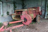 INTERNATIONAL 440 CONVENTIONAL BALER - 2