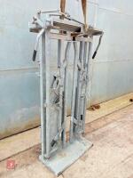 GALVANISED HEAD YOKE - 2