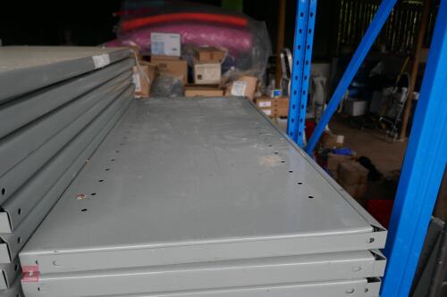 2 BAYS OF PALLET RACKING