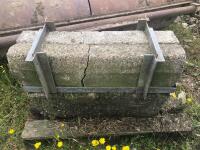 CONCRETE WEIGHT BLOCK - 4