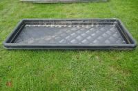 PLASTIC 6'6" CATTLE FOOTBATH