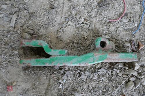 JOHN DEERE HITCH