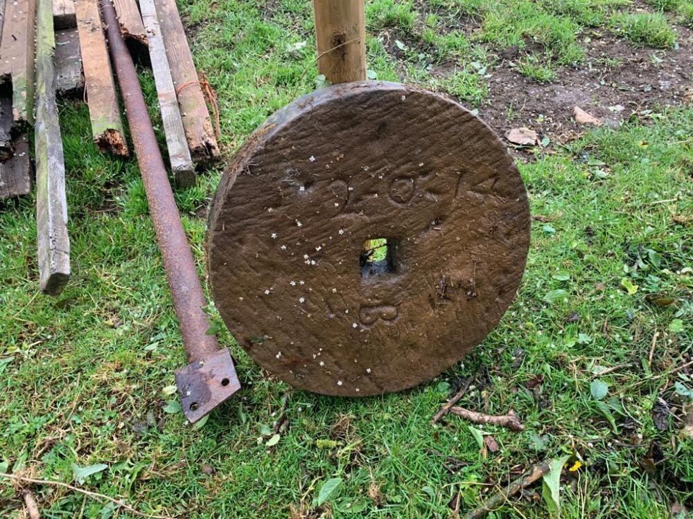 20" GRINDING STONE