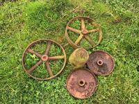 2 PAIRS OF CAST IRON WHEELS & WEIGHT - 2