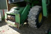 JOHN DEERE 1065 COMBINE HARVESTER - 5