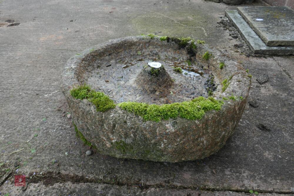 CIRCULAR GRANITE TROUGH