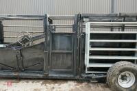 UNISTOCK 6M TRAILED CATTLE CRUSH - 7