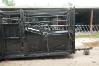 UNISTOCK 6M TRAILED CATTLE CRUSH - 27