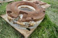 4 COUNTY WHEEL CENTRE TRACTOR WEIGHTS - 2