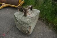 VERY LARGE CONCRETE TRACTOR WEIGHT - 3