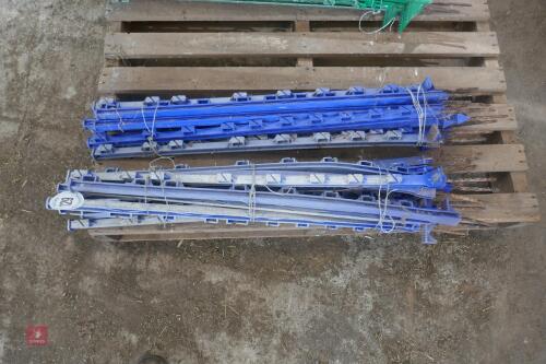 APPROX 24 ELECTRIC FENCING STAKES