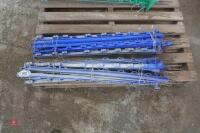 APPROX 24 ELECTRIC FENCING STAKES