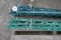 APPROX 24 ELECTRIC FENCING STAKES - 4