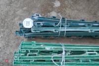 APPROX 24 ELECTRIC FENCING STAKES - 5