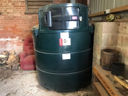 DESO V2350 DD DIESEL / FUEL TANK