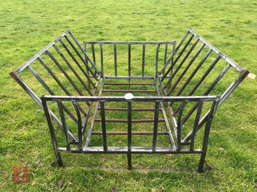 GALVANISED SHEEP ROUND BALE CRADLE