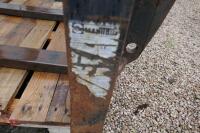 SET OF MANITOU PALLET FORKS - 3