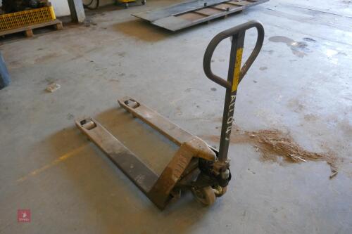 PALLET TRUCKS