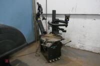 2011 HOFMANN MONTY FUSION TYRE CHANGER - 3