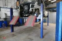 2003 TECALEMIT 4T 4 POSTER CAR RAMP - 2