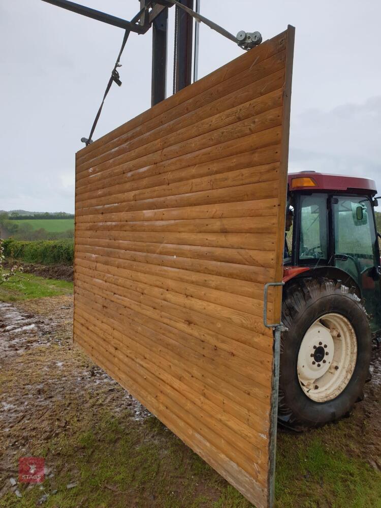 BARN DOOR