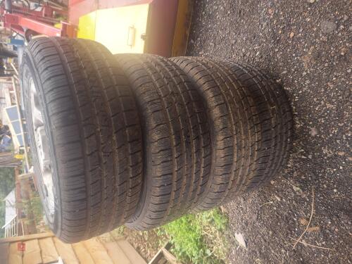 4 NISSAN NAVARA D22 17" WHEELS & TYRES