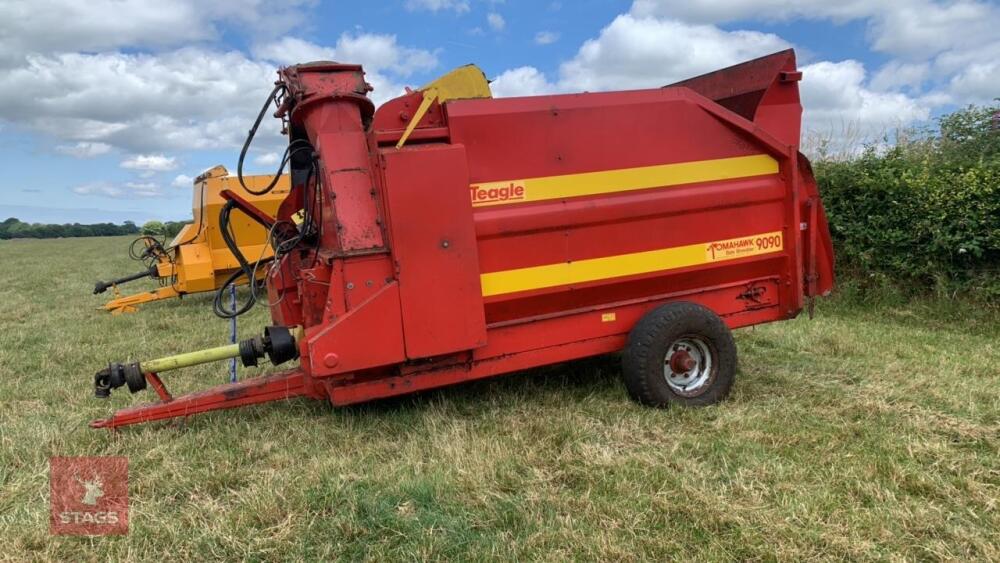 TEAGLE TOMAHAWK TRAILED 9090 BALE SHREDDER